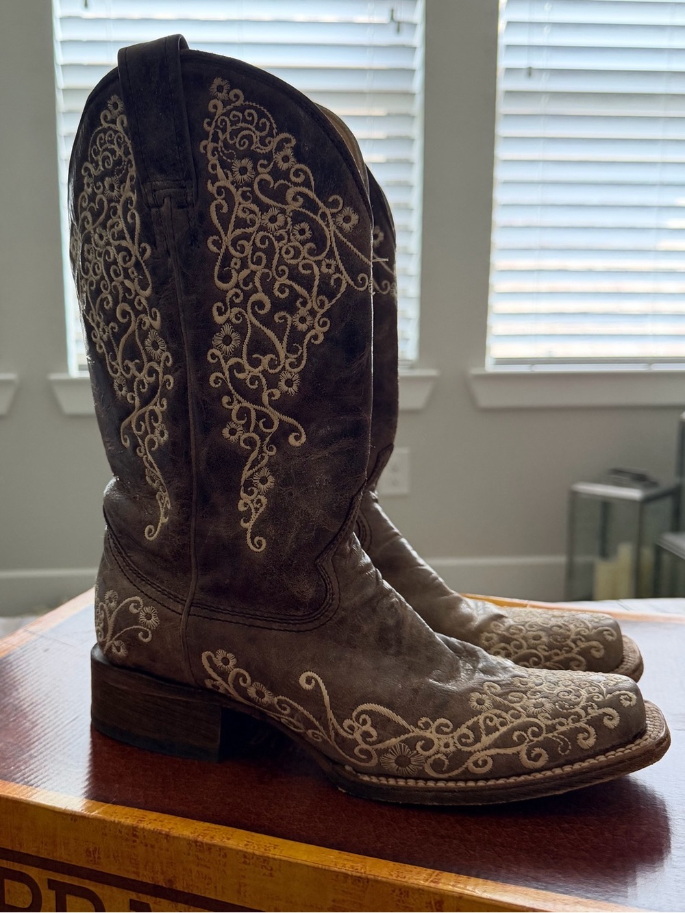 Corral Ladies Brown Crater Bone Embroidery Western Boots - Picture 4 of 10